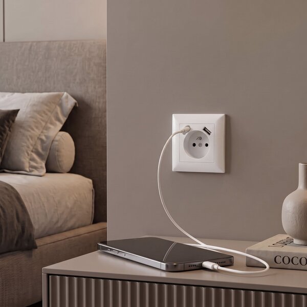Jednostruka utičnica s uzemljenjem + USB-A USB-C OSTE JNH004-G White