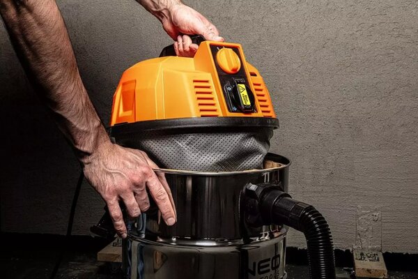 Industrijski usisavač za mokro i suho čišćenje 1600 W, 35 l