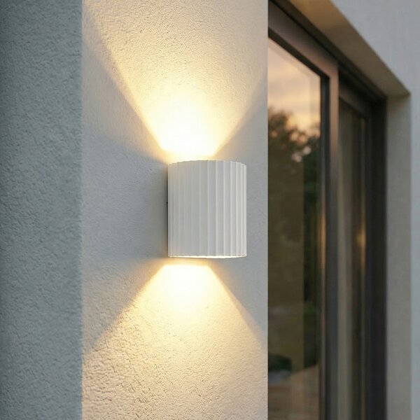 Lindby Ralino LED vanjska zidna svjetiljka, bijela, 2 žarulje, IP65, Bijela, Aluminij