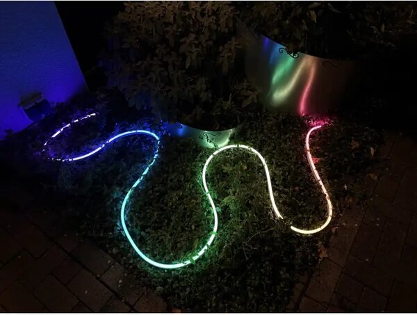 NEON OUTDOOR PHILIPS HUE pametna LED traka 3M 8721103088611