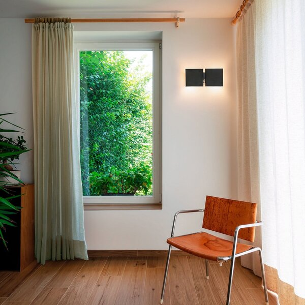 Wever & Ducré Lighting WEVER & DUCRÉ CG kvadratna zidna svjetiljka, crna, širina 21 cm, s dvije, Crno, Dnevni boravak/blagovaonica, Metal