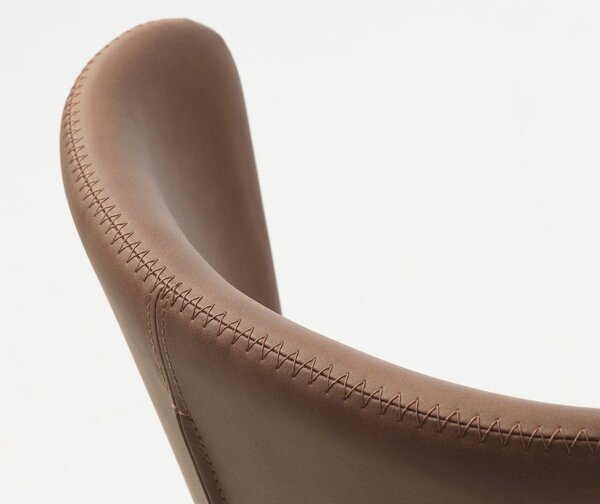 Smeđe metalne blagovaonske stolice u setu 2 kom Teslin – Unique Furniture