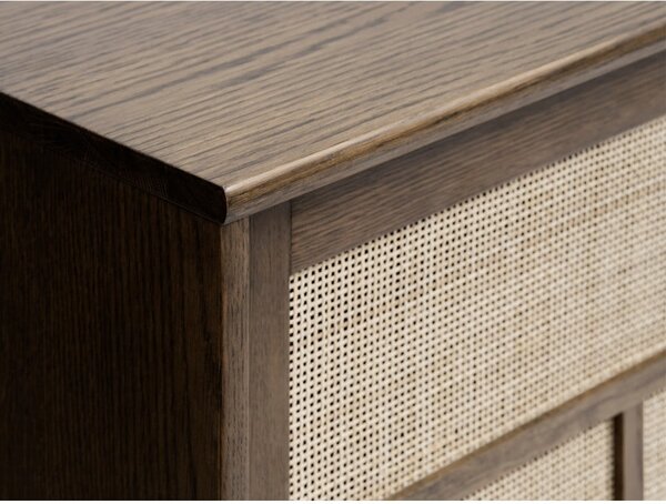 Tamno smeđa niska komoda u dekoru hrasta s kliznim vratima 180x80 cm Barrali – Unique Furniture