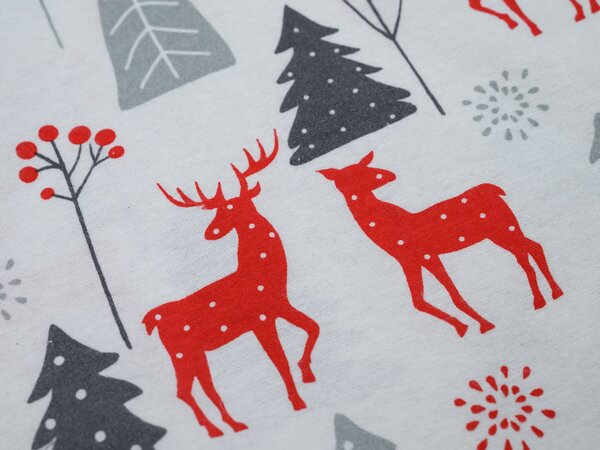 Flanel posteljina RED DEERS AND TREES bijela Dimenzije posteljine: 2 kom 70 x 90 cm | 200 x 220 cm