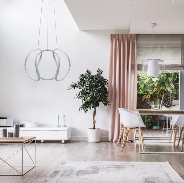 Elegantna moderna LED stropna svjetiljka s daljinskim upravljanjem krom
