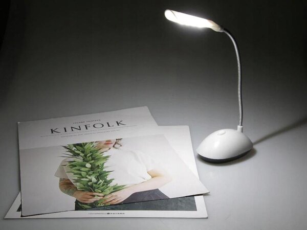 Baterijska LED pomična stolna svjetiljka