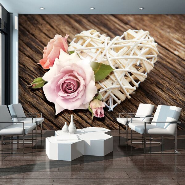 Foto tapeta - Srca i ruže na drvenim daskama (152,5x104 cm)