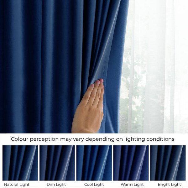 Tamno plava zavjesa za djelomično zamračenje od samta 140x270 cm Eyelets – Restilo