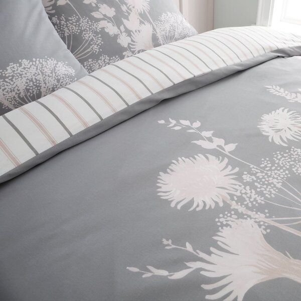 Siva posteljina za bračni krevet 200x200 cm Meadowsweet Floral – Catherine Lansfield