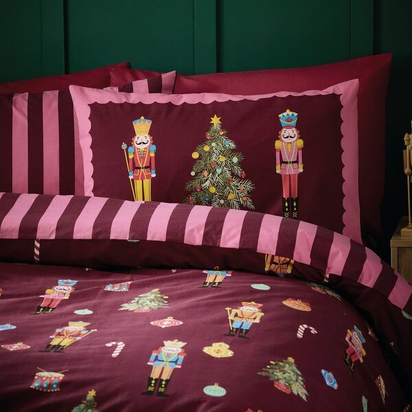 Ružičasta/ljubičasta posteljina za bračni krevet 200x200 cm Nutcracker Stripe – Catherine Lansfield