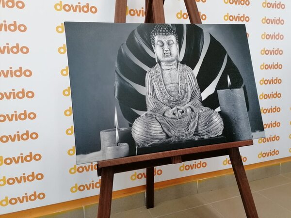 Slika Buddha s opuštajućom mrtvom prirodom u crno-bijelom dizajnu