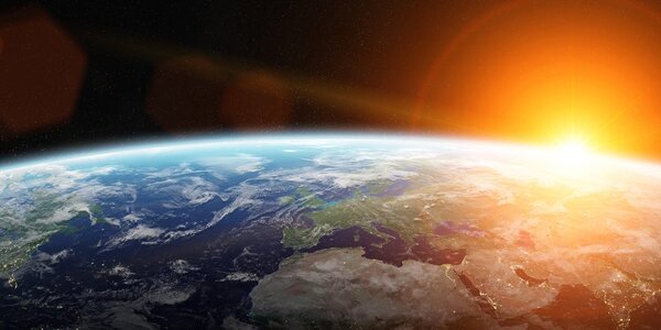 Slika pogled na planet iz svemira