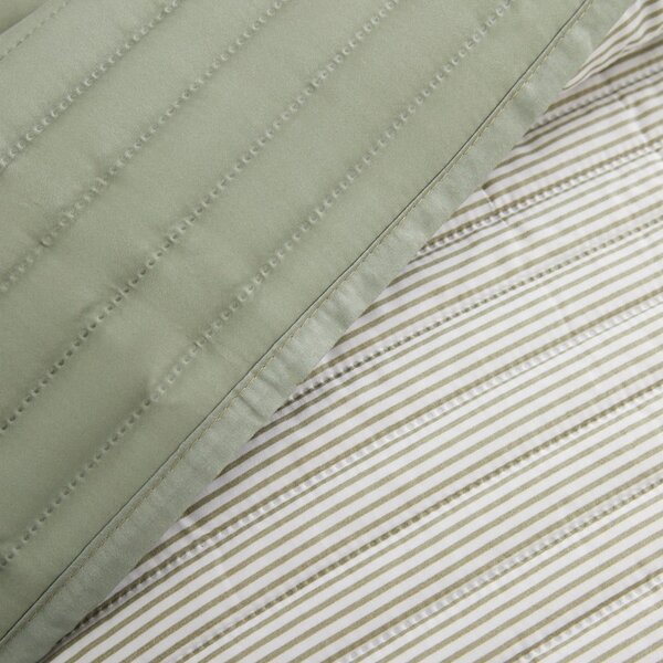 Zeleni prošiven prekrivač 220x230 cm Stripe – Catherine Lansfield