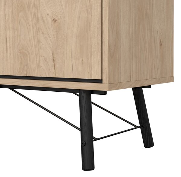 Komoda u dekoru hrasta u prirodnoj boji 150x72x40 cm Ry – Tvilum
