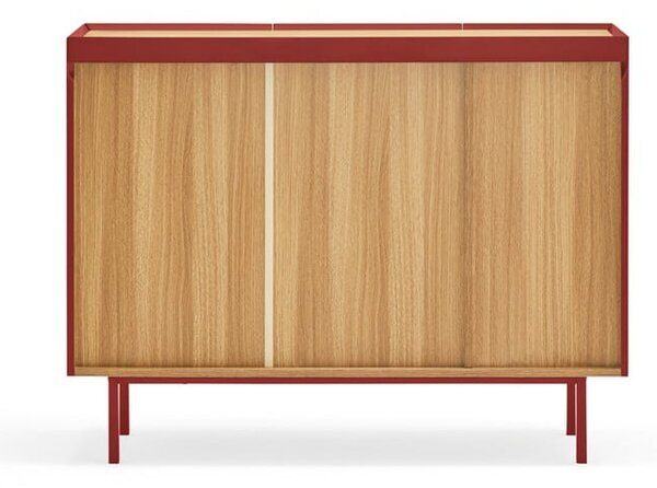 Crvena niska komoda u dekoru hrasta 110x85 cm Arista – Teulat