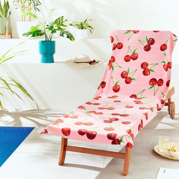 Ružičasti pamučan ručnik za plažu 78x200 cm Cherries – Catherine Lansfield