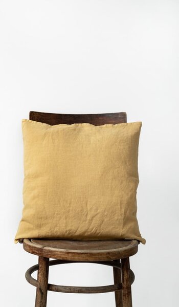Lanena jastučnica boje meda Linen Tales, 45 x 45 cm