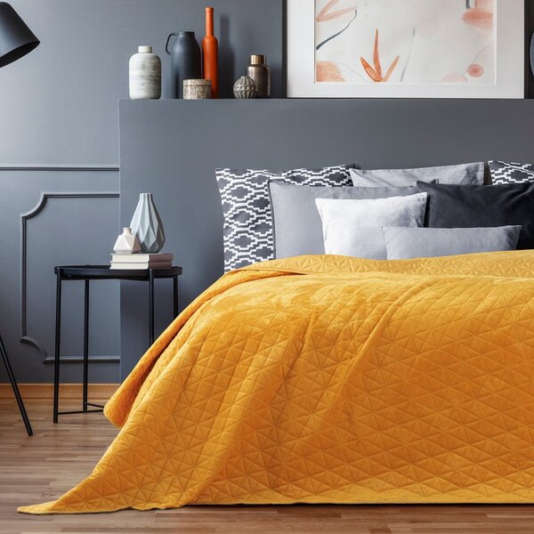 Žuti prošiven prekrivač od samta 240x260 cm Laila – Restilo