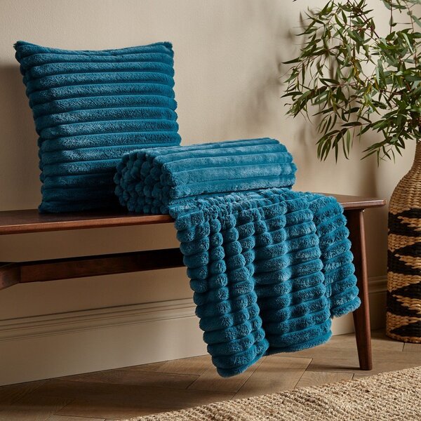 Deka od mikropliša 130x170 cm Cosy Ribbed – Catherine Lansfield