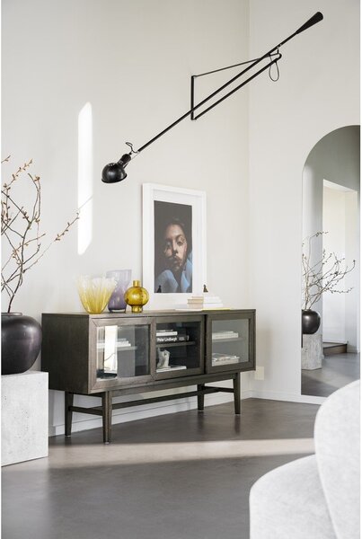 Smeđa vitrina u dekoru hrasta s kliznim vratima 170x75 cm Hazelton – Rowico