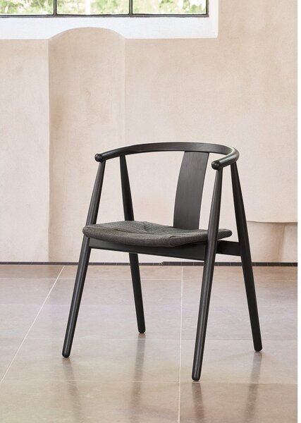 Crna blagovaonska stolica Relate – Unique Furniture