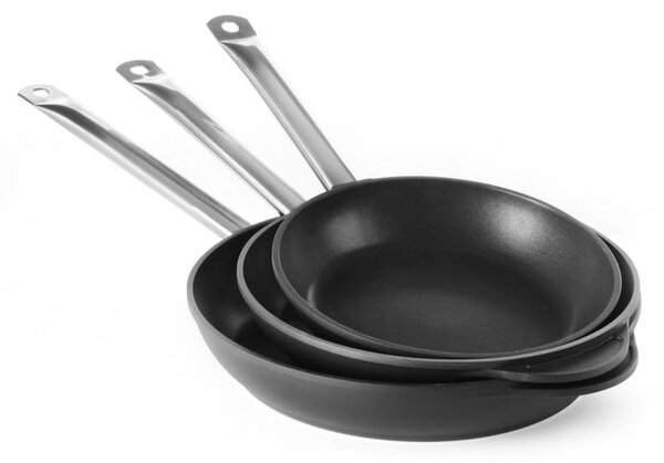 Titanium tava od lijevanog aluminija s neprianjajućom površinom Hendi, Ø 28 cm
