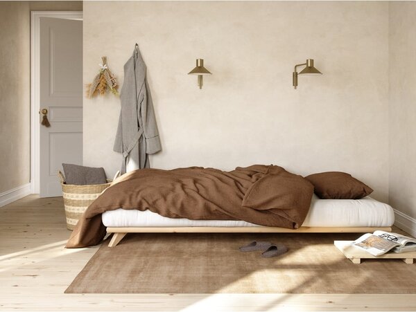 Krevet za jednu osobu od borovine s podnicom 90x200 cm Senza – Karup Design