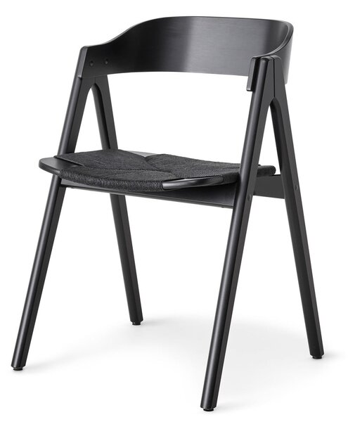 Crna blagovaonska stolica od bukovog drveta sa sjedištem od crnog ratana Findahl by Hammel Mette