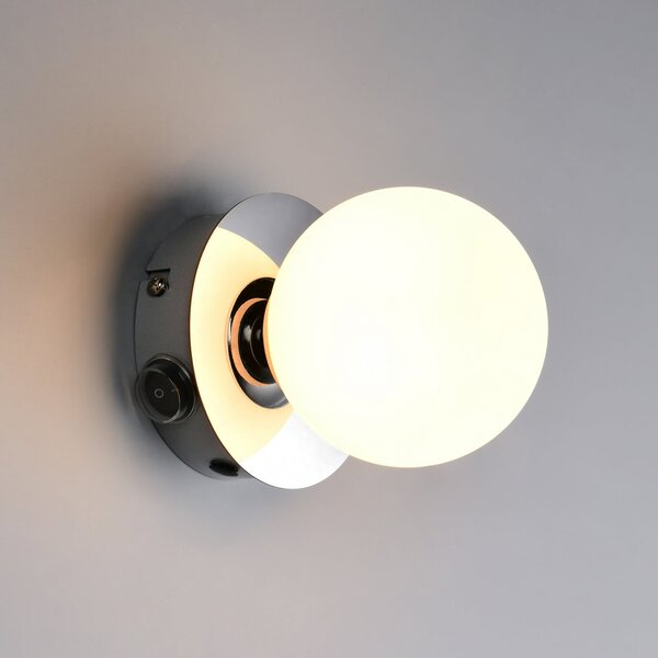 Trio Lighting Zidna svjetiljka Alfio, Ø 11 cm, kromirana, metal/staklo, IP44, Krom, kupaonica, Metal