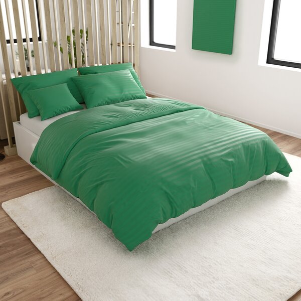 Hotelska posteljina od mikrovlakana JASMINE tamno zelena - pruga 2 cm Dimenzije posteljine: 70 x 90 cm | 140 x 220 cm