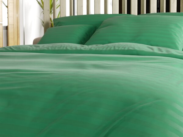 Hotelska posteljina od mikrovlakana JASMINE tamno zelena - pruga 2 cm Dimenzije posteljine: 70 x 90 cm | 140 x 220 cm