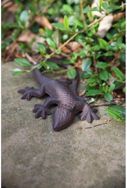 Dekoracija od lijevanog željeza Esschert Design Lizard, 10,4 x 15,1 cm