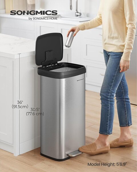 Metalna pedalna kanta s poklopcem, 68l, 40,5 x 35 x 77 cm, srebrno-crna