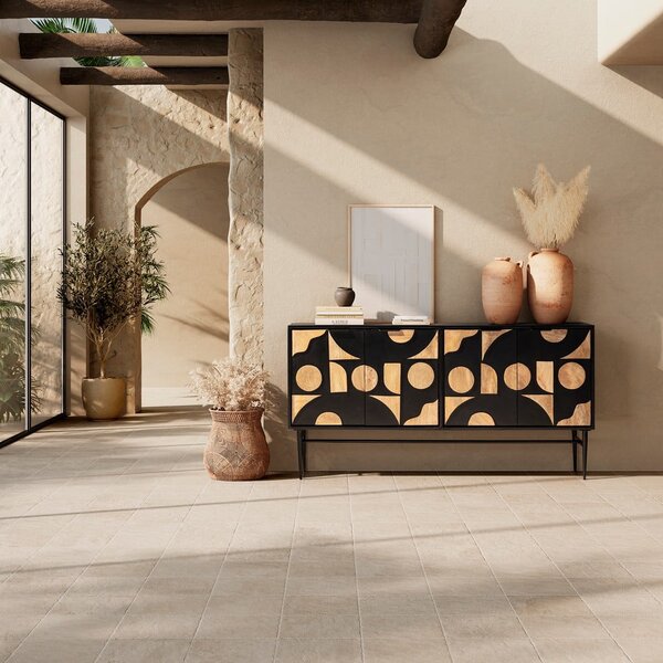 Crna komoda od masivnog manga 175x90x40 cm Navya – MOME