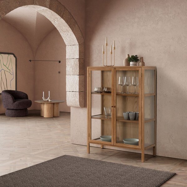 Vitrina u dekoru hrasta u prirodnoj boji 90x126x40 cm Ceci – MOME