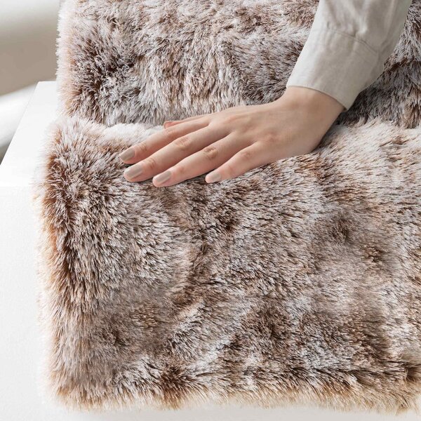 Smeđa deka od umjetnog krzna 180x220 cm Antartic – douceur d'intérieur