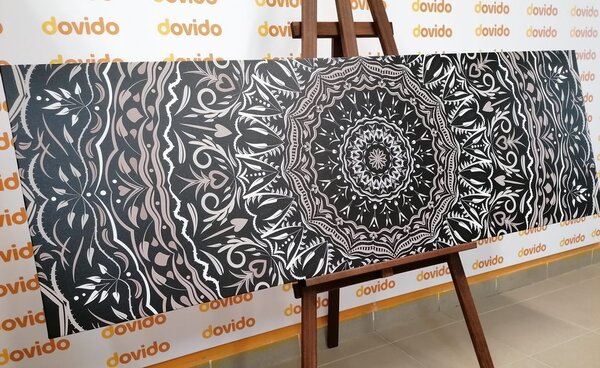 Slika Mandala u vintage stilu u crno-bijelom dizajnu