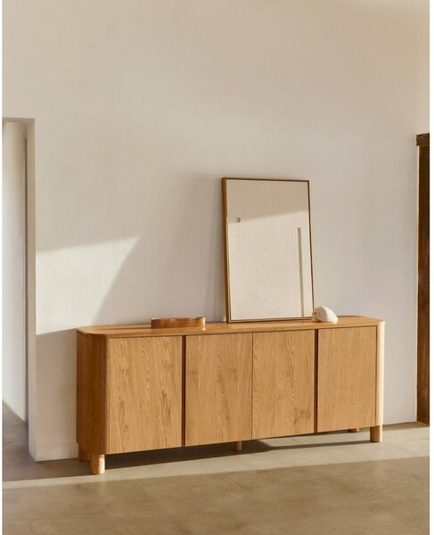 Komoda u dekoru jasena u prirodnoj boji 200x79x40 cm Salaya – Kave Home