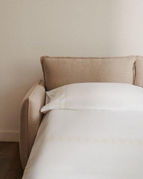 Bež sklopiva sofa 185 cm Carlota – Kave Home