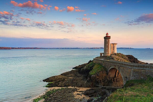 Ilustracija Minou lighthouse in France, fhm