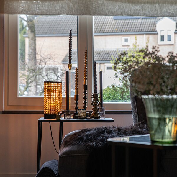 Rustikalna stolna lampa od ratana - Kata