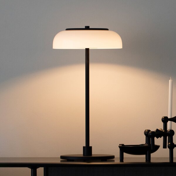 Nuura Aps LED stolna lampa Blossi, visina 43 cm, crna/opal, prigušiva, Crno, Dnevni boravak/blagovaonica, Metal