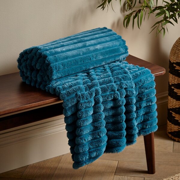 Deka od mikropliša 130x170 cm Cosy Ribbed – Catherine Lansfield