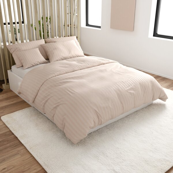 Hotelska posteljina od mikrovlakana JASMINE šampanj - pruga 2 cm, hotelski džep Dimenzije posteljine: 70 x 90 cm | 140 x 200 cm