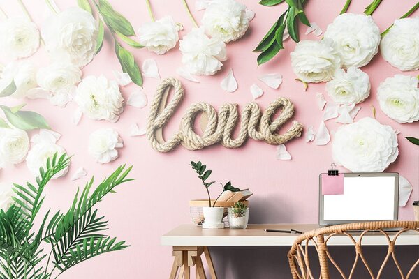 Fototapeta s natpisom Love u romantičnom dizajnu