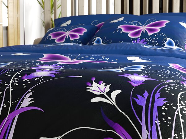 Set posteljine od mikropliša VIOLET BUTTERFLY tamno plave boje + plahta od mikropliša SOFT 180x200 cm bijele boje, bračni krevet