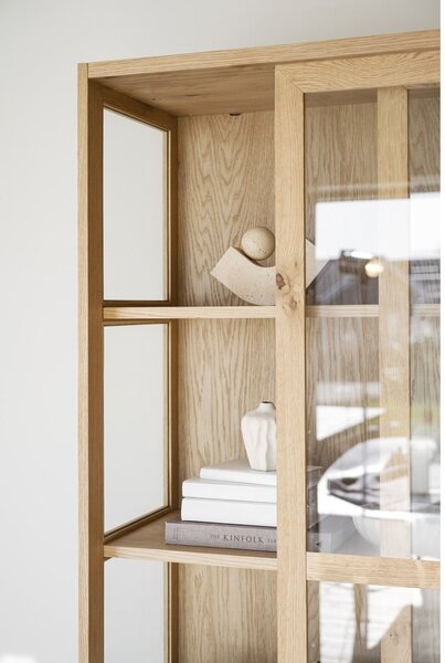 Vitrina u dekoru hrasta s kliznim vratima u prirodnoj boji 100x203 cm Hazelton – Rowico