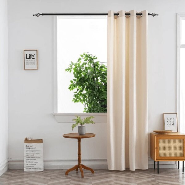 Zamračujuća zavjesa DUNES VELVET 140x250 cm, krem. Sistem za vješanje: Metalni prstenovi