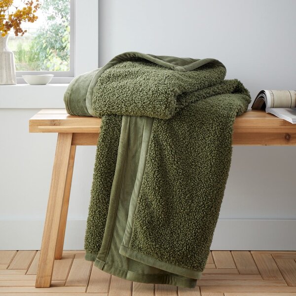 Zelena deka od mikropliša 130x170 cm Velvet Boucle – Catherine Lansfield