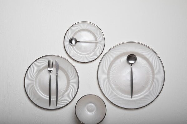 Pribor 16 kom od nehrđajućeg čelika u srebrnoj boji Modern retro – Premier Housewares